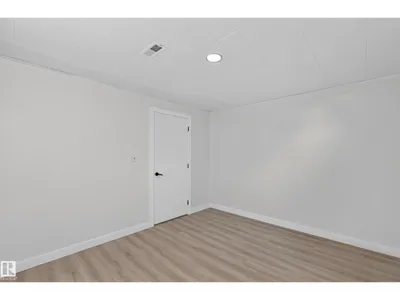 13511 114 ST NW photo 51