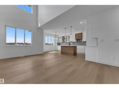 4212 63 ST photo 7