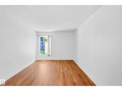 258 SURREY GARDENS NW photo 15