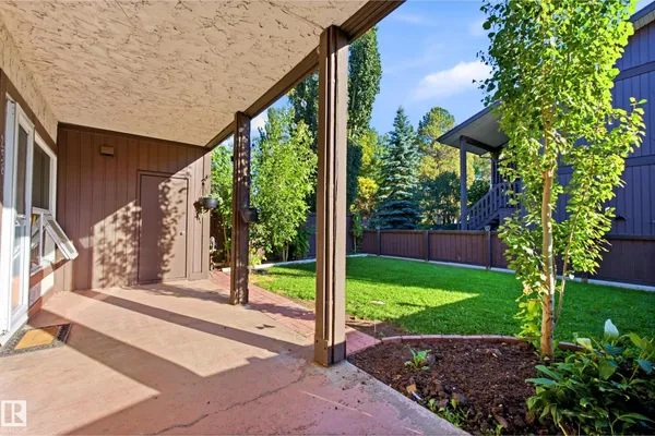 258 SURREY GARDENS NW photo 2