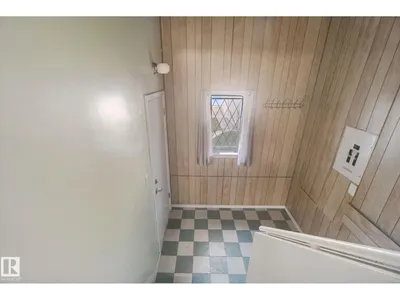 12126 57 ST NW photo 19