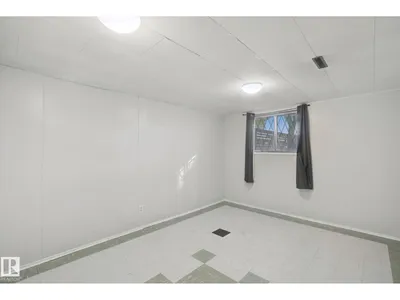 12126 57 ST NW photo 21