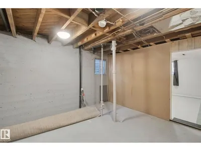 12126 57 ST NW photo 27