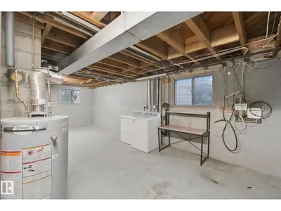 12126 57 ST NW photo 23