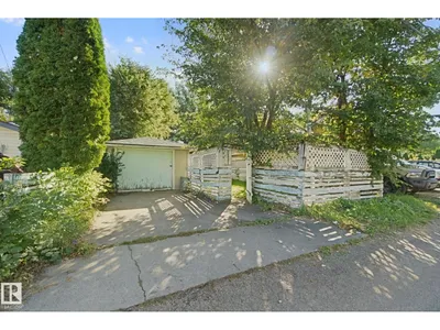 12126 57 ST NW photo 33