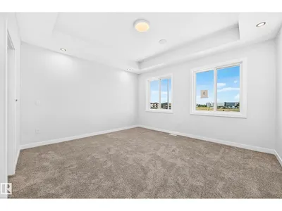 9 TILIA PL photo 30