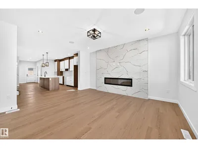 9 TILIA PL photo 16