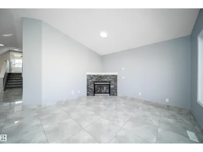 7848 7 AVENUE SW photo 27