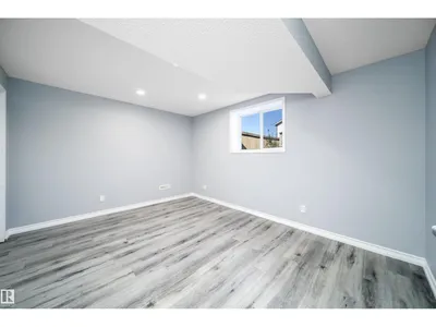 7848 7 AVENUE SW photo 50