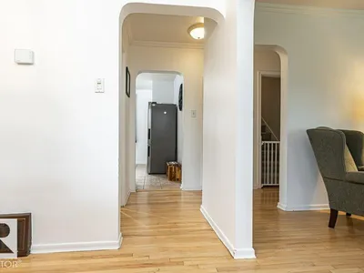 10507 67 AV NW photo 13