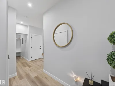 19744 28 AV NW photo 5