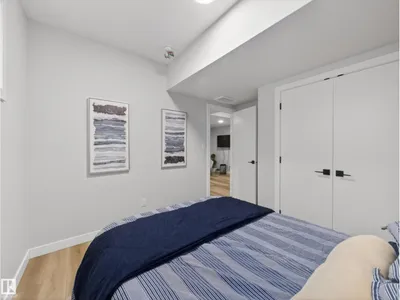 19744 28 AV NW photo 57