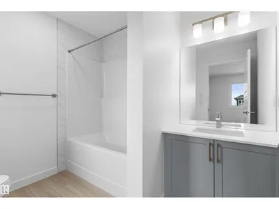 922 18 AV NW photo 35