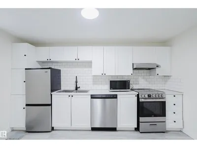 11134 11138 116 ST NW photo 17