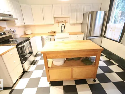 9330 107 AV NW photo 10