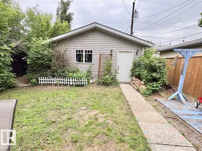 9330 107 AV NW photo 45