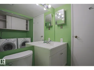 #102 8220 JASPER AV NW photo 18