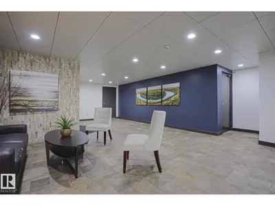 #102 8220 JASPER AV NW photo 28