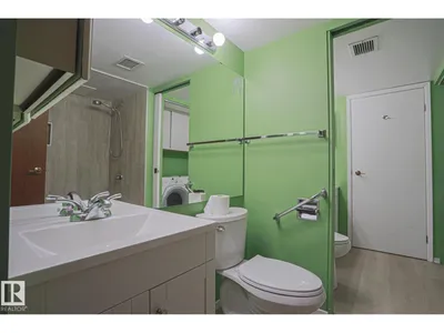 #102 8220 JASPER AV NW photo 14