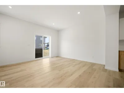2415 206 ST NW photo 17