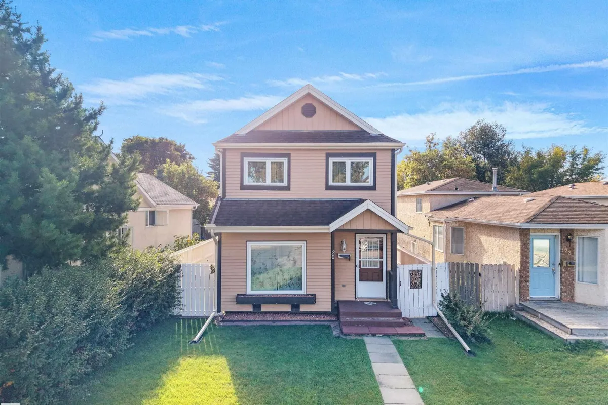 20 ST. ANDREWS AV exterior