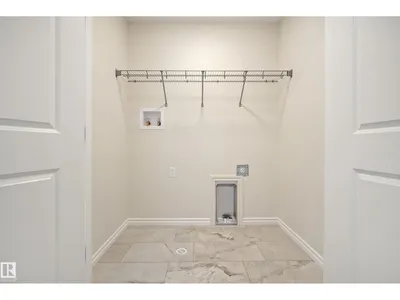 2411 206 ST NW photo 33