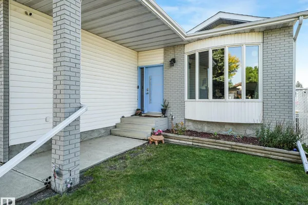 15416 78 ST NW photo 2