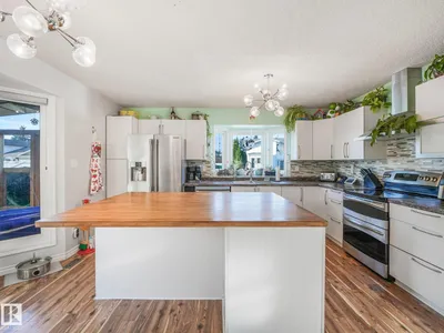 15416 78 ST NW photo 5
