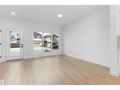 4205 63 ST photo 12
