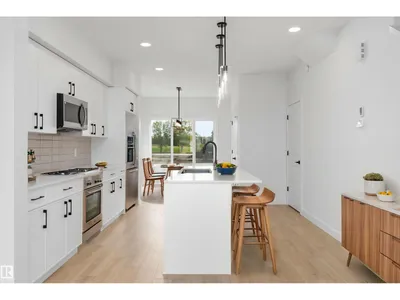 4205 63 ST photo 10