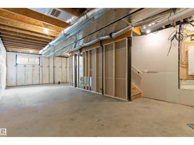 4205 63 ST photo 34