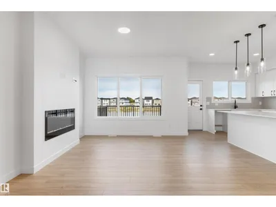 4228 63 ST photo 9