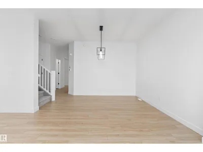 4228 63 ST photo 13