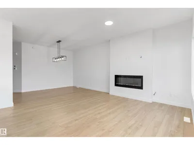 4228 63 ST photo 11