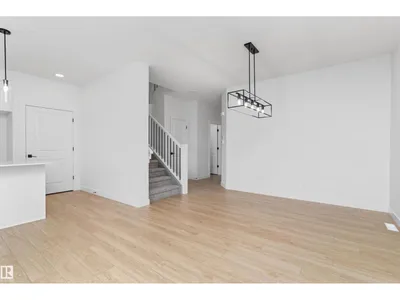4228 63 ST photo 15