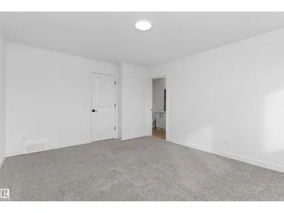 4228 63 ST photo 34