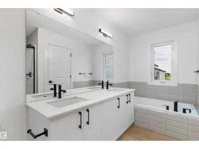 4228 63 ST photo 35