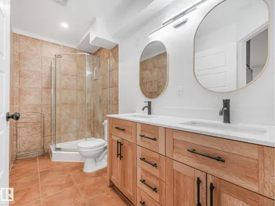 3903 62 ST NW photo 32