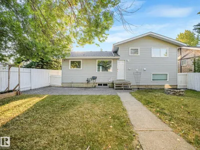 3903 62 ST NW photo 48