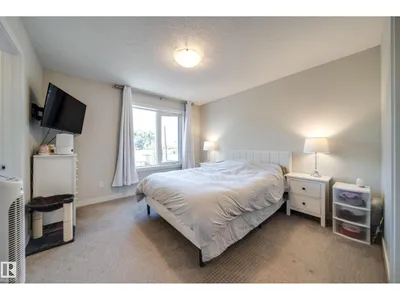 10328 83 ST NW photo 21