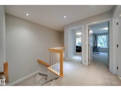 10328 83 ST NW photo 26