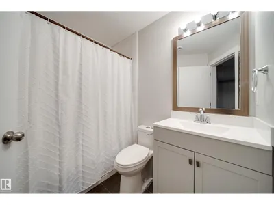 10328 83 ST NW photo 38
