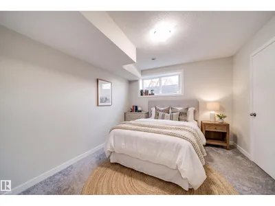 10328 83 ST NW photo 39