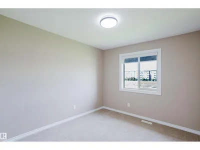 #106 5420 GRANT MACEWAN BV photo 27