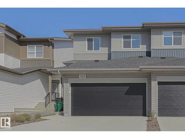 102 ROYAL ST, St. Albert