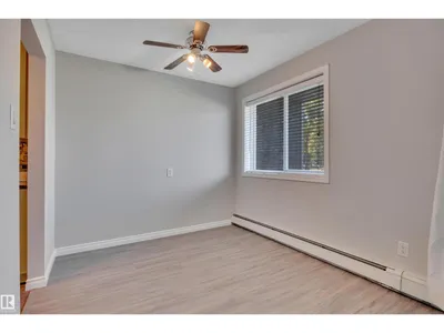 #101 18204 93 AV NW photo 12
