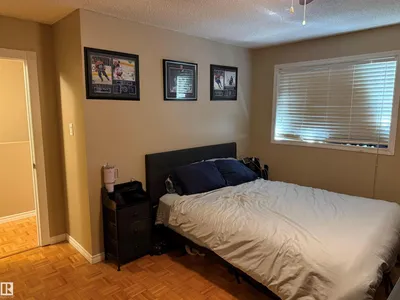 18207 74 AV NW photo 31