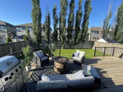 110 MEADOWLAND WY photo 28