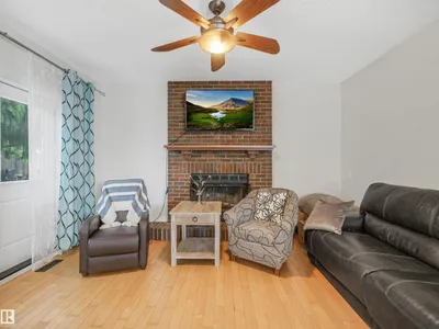 3467 39 ST NW photo 18