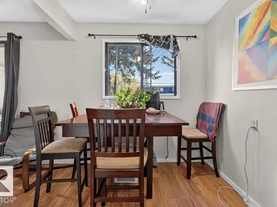 10033 155 Street NW photo 26